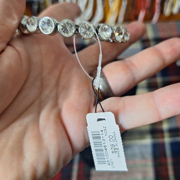 CHICOS SILVER AND DIAMOND BANGLE NWT - Picture 4 of 5